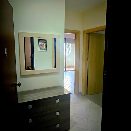 Mani 2 Appartamento Durrës