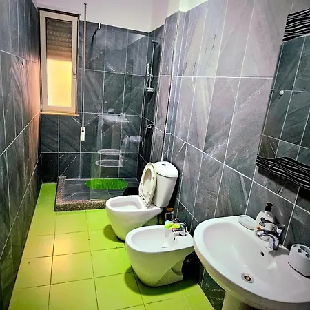 Mani 2 Apartman *