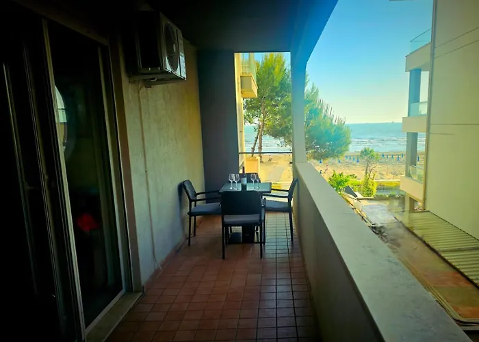 Mani 2 Apartment